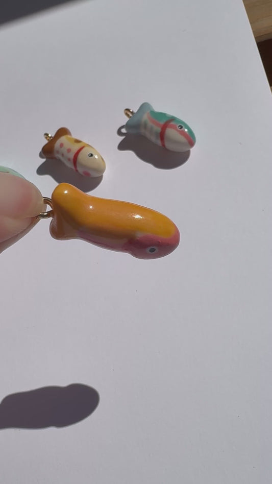 tangerine snapper charm necklace